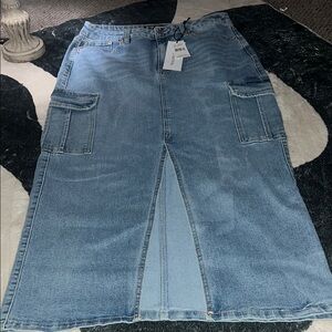Blue Denim Maxi Skirt with Pockets and middle slit